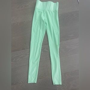 Carbon38 green workout leggings. Size XS. Worn once